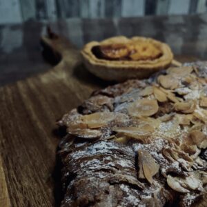 クロワッサン,クロワッサンオザマンド,クロワッサンアマンド,アーモンド,菓子パン,