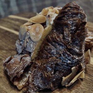 クロワッサン,クロワッサンオザマンド,クロワッサンアマンド,アーモンド,菓子パン,