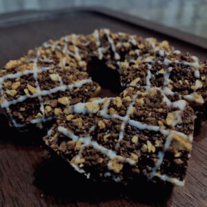 ドーナツ,菓子パン,おやつ,パン,チョコレート,カスタードクリーム,