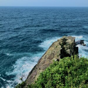 吉野熊野国立公園,三段壁,磯,岩場,海,パワースポット,南紀白浜,和歌山観光地,古跡,洞窟,