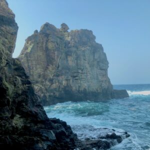 吉野熊野国立公園,三段壁,磯,岩場,海,パワースポット,南紀白浜,和歌山観光地,古跡,洞窟,